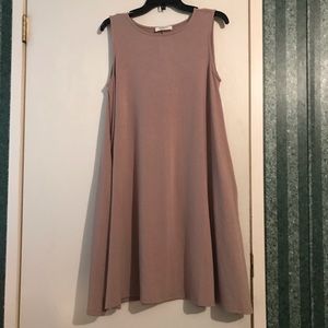 ☀️NWOT Tan Sun Dress with POCKETS☀️